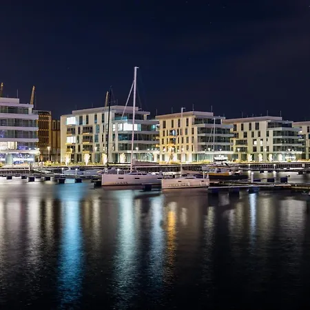Yacht Park With Sea View By Lion Apartment *